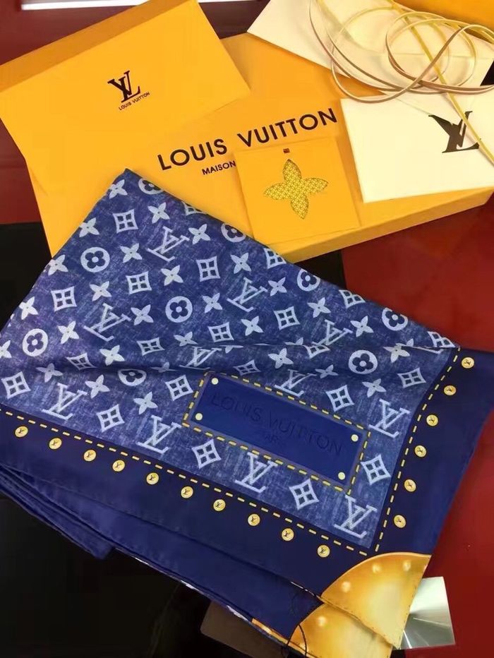 Louis Vuitton Scarf LVS00136